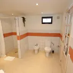 Casa *